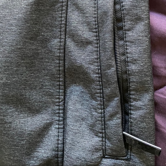 Bench Medium rain jacket - Picture 5 of 6